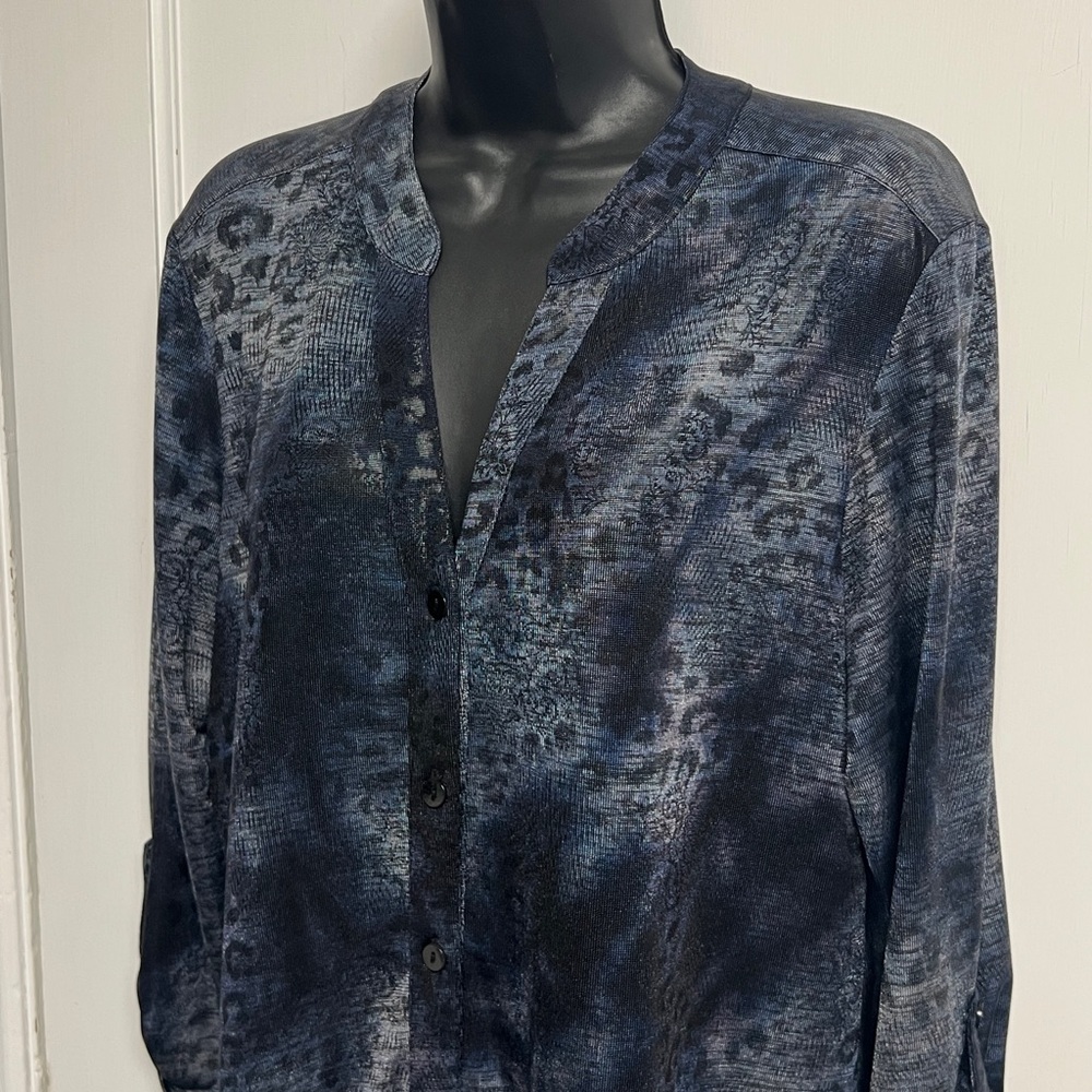 Chicos long sleeve shimmery blue button down leopard tunic size 2 (size 12)